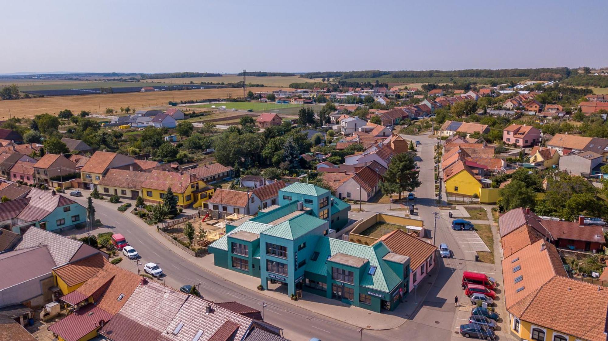 Hotel Zabcice Kültér fotó