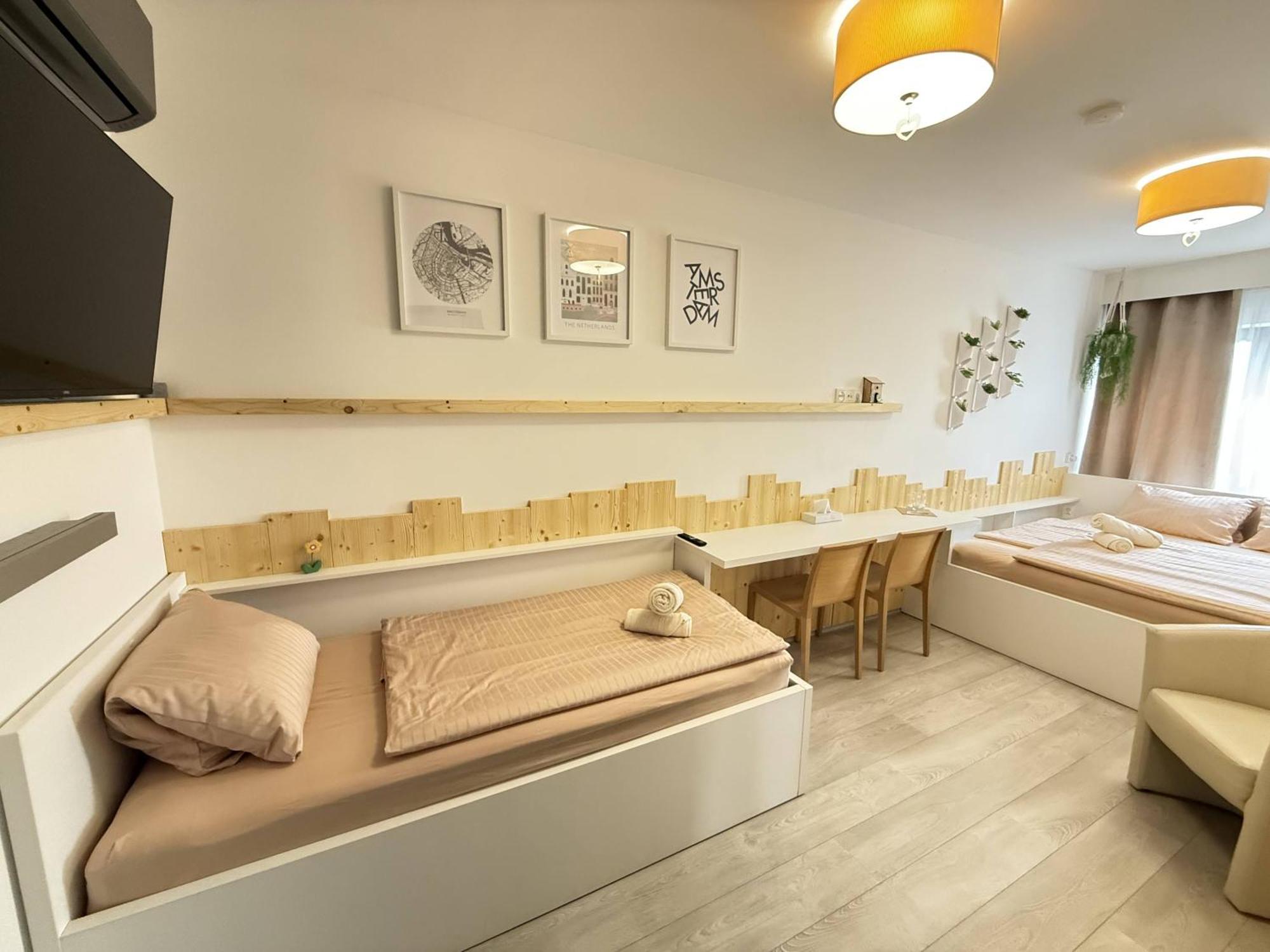 Hotel Zabcice Kültér fotó