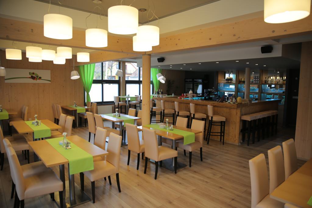 Hotel Zabcice Kültér fotó